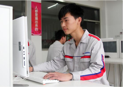此次參賽的萬通優(yōu)異畢業(yè)學(xué)子